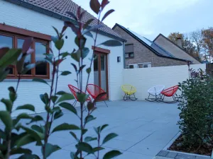 Image of Attractive bungalow with fenced garden