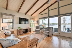 Image of Dreamy Lake Norman Cottage with Panoramic Lake Views