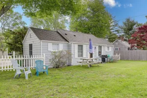 Image of 1 Mi to Ferry Sea Street Cottage in Hyannis