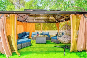 Image of Hot Tub & Sauna: Dewey Getaway w/ Community Perks