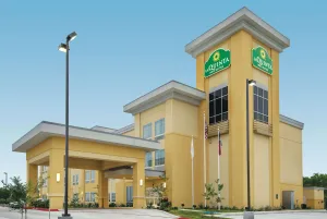 Image of La Quinta by Wyndham Karnes City - Kenedy
