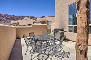 Image of Moab Townhome with Pool Access and Stunning Mtn Views!