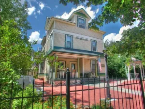 Image of Spurs n Lace Bed & Breakfast Inn
