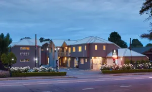 Image of FYFFE on Riccarton