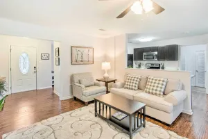 Image of Bright Hinesville Home, 43 Mi to Savannah!