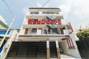 Image of RedDoorz at DBuilders Rooms Bangkal Makati