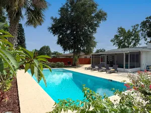 Image of Stylish 3br Family Pool Home Near Legoland