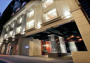 Image of The Luxe Manor