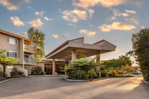 Image of Best Western Plus Garden Court Inn