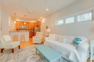 Image of Near Portland trails: Walkable Apartment w/ Deck