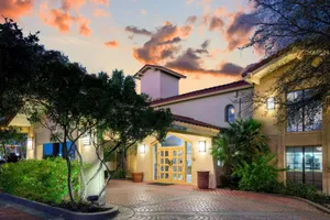 Image of Coratel Inn & Suites By Jasper Wonderland
