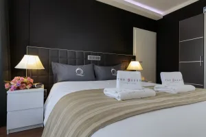 Image of The Queen Luxury Apartments - Villa Medici