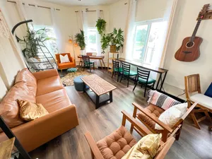 Image of ITH San Diego Mission Beach Backpacker Hostel
