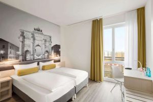 Image of Super 8 by Wyndham Munich City West