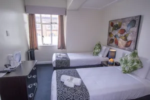 Image of Hotel Waterloo & Backpackers