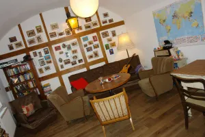 Image of Lotte - The Backpackers