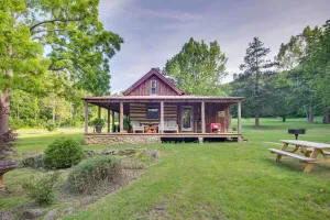 Image of Restored Buchanan Log Cabin on 9-Mile Creek!