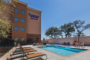 Image of Fairfield Inn and Suites by Marriott Austin Northwest/Research Blvd