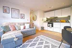 Image of Bristol City Centre - 2 Bedroom Apartment - Marsh House