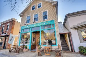 Image of Family-friendly Main St Gloucester Apt w/ Balcony!