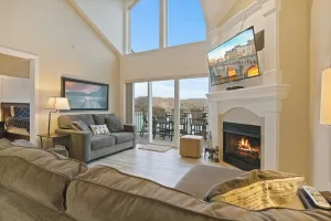 Image of Lakefront Camdenton Condo Near Ha Ha Tonka & Golf!