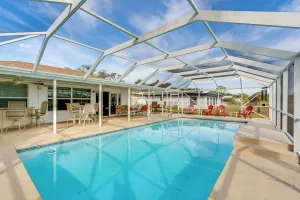 Image of 4 Mi to Warm Mineral Springs: Canal-front Getaway