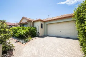 Image of Oceania 11 - LJHooker Yamba