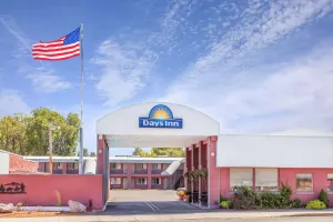 Image of Days Inn by Wyndham Burns