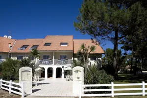 Image of Les Vagues Hôtel Restaurant