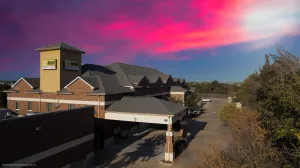 Image of Texas Bungalows Hotel & Hotel Que at Lakeline Austin Cedar Park