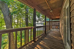 Image of Group-friendly Cabin on Kentucky Lake!