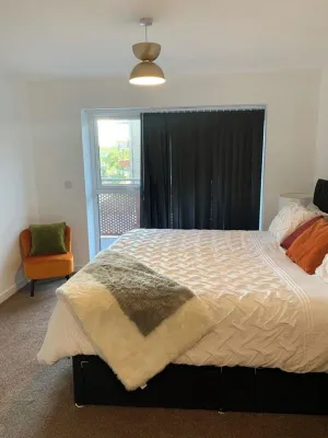 Image of Posh 1 Bed Flat-Direct links to Central London
