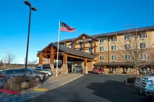 Image of Oxford Suites Silverdale