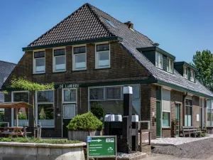 Image of Quaint Holiday Home in Friesland by the Lake