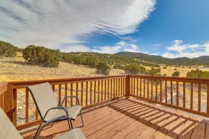 Image of 3 Mi to Trails: Secluded Eagar Cabin w/ Mtn Views!