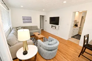 Image of Remodeled Home 1 Mile From Notre Dame 1150