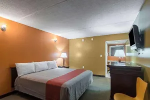 Image of LoneStar Inn and Suites