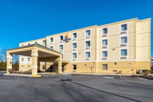 Image of Comfort Inn Mechanicsburg - Harrisburg South