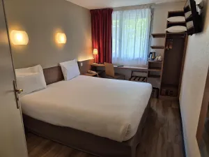 Image of CAMPANILE PARIS 12 - Bercy Village
