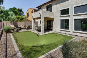 Image of 7 Mi to Dtwn: Golf Getaway w/ Fire Pit in Phoenix