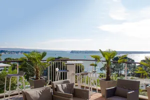 Image of Harbour Heights Hotel
