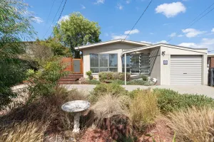 Image of Luxurious 3-bed Home With Outdoor Spa