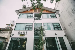 Image of Give Me 5 Hostel