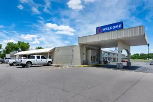 Image of Motel 6-Van Buren, AR I- 40