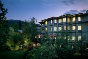 Image of Plaza Inn & Suites at Ashland Creek
