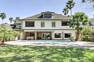 Image of Pool and Hot Tub Lakefront Harlingen Home