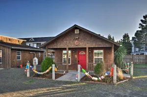 Image of Coastal Retreat in Long Beach Walk to Attractions