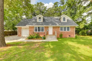 Image of Cozy North Carolina Retreat Near Beaches and Golfing