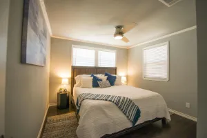 Image of Walk to the Silos! 3 Bed 1960's Bungalow near Baylor