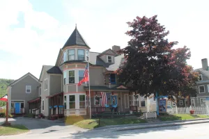 Image of Strictly Moose Luxury Vacation Suites